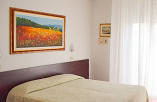 camera quadro hotel panoramico in Riviera Romagnola